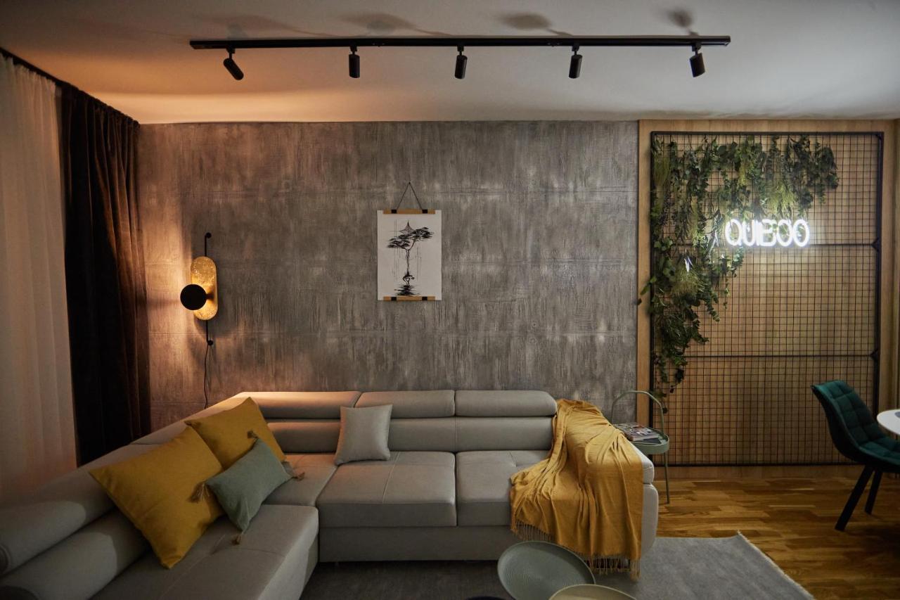 Quiboo Cosmopolit Appartement Braşov Buitenkant foto