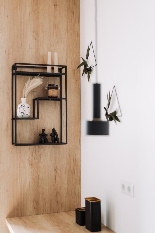 Quiboo Cosmopolit Appartement Braşov Buitenkant foto
