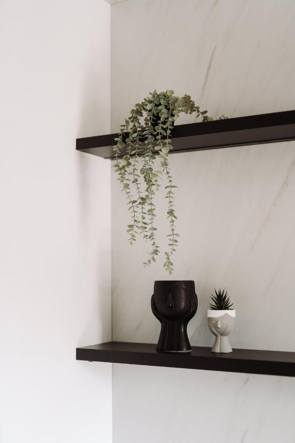 Quiboo Cosmopolit Appartement Braşov Buitenkant foto