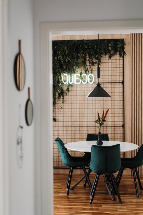 Quiboo Cosmopolit Appartement Braşov Buitenkant foto